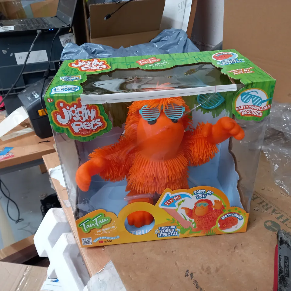 JIGGLY PETS TAN TAN THE ORANGUTAN 