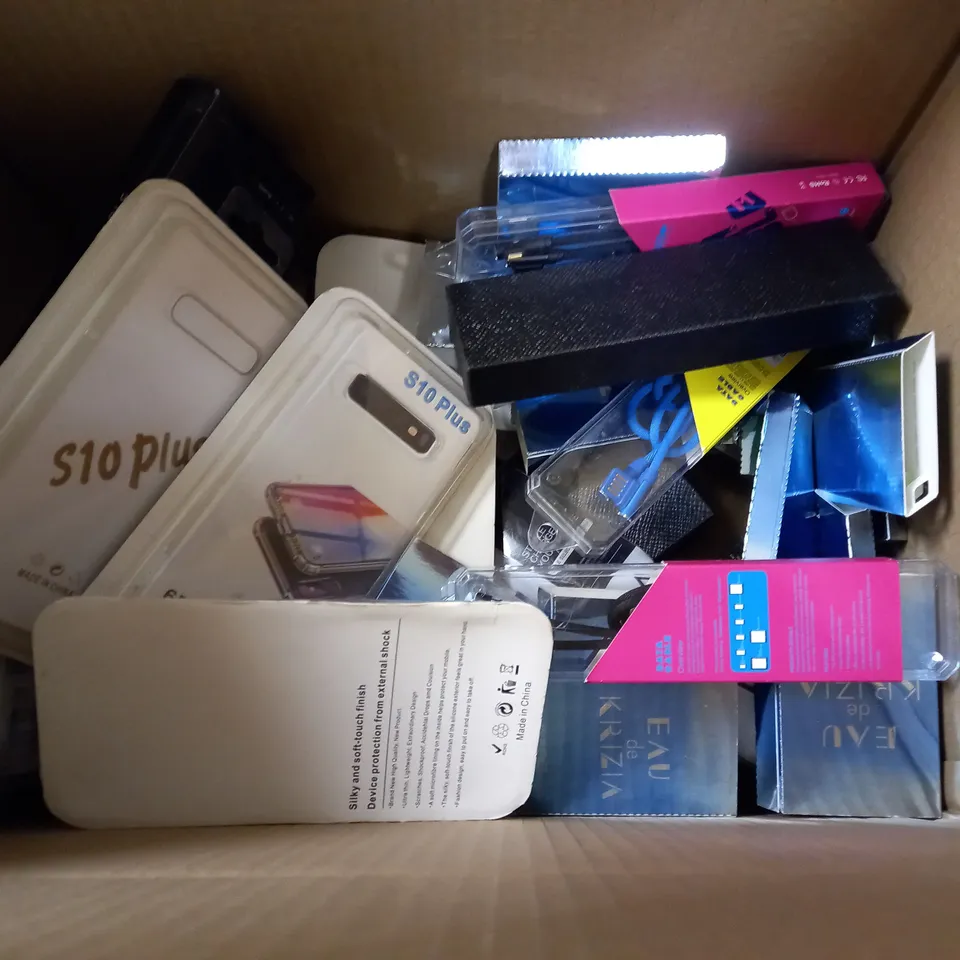 BOX OF APPROXIMATELY 20 ITEMS TO INCLUDE FACT CHARGING CABLES, DATA CABLES, EUA DE KRIZIA SPRAY ETC