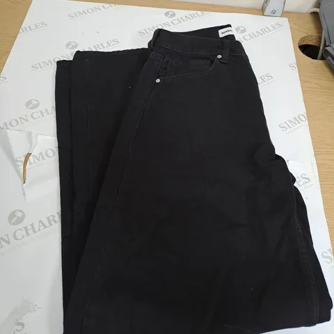 BERSHKA BLACK WIDE LEG DENIM JEANS SIZE 38