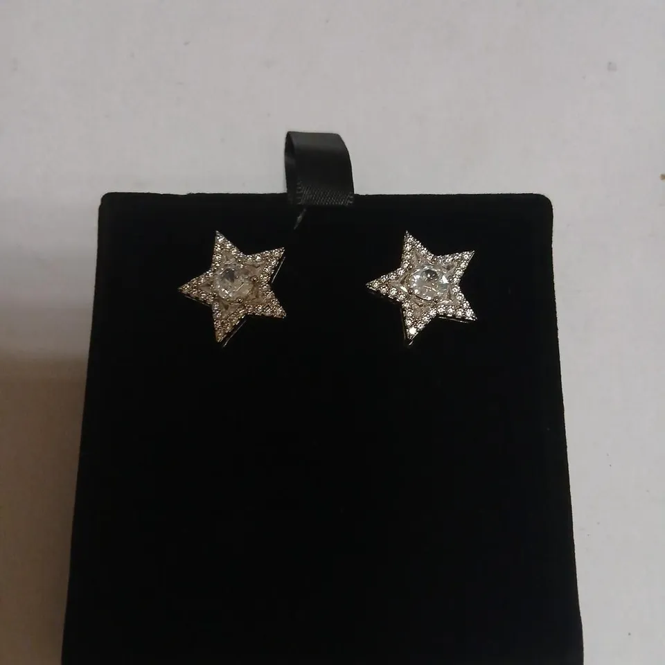 BUTLER & WILSON SPARKLING STAR EARRINGS 