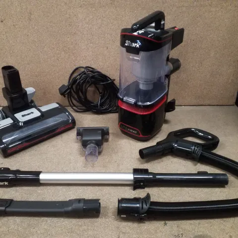 BOXED SHARK CLASSIC UPRIGHT PET VACUUM