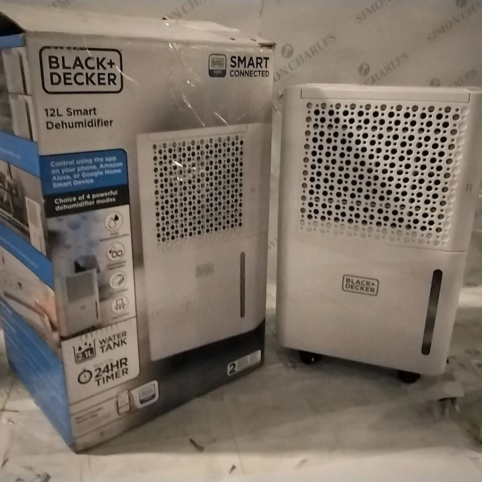 BOXED BLACK AND DECKER 12L SMART DEHUMIDIFIER 