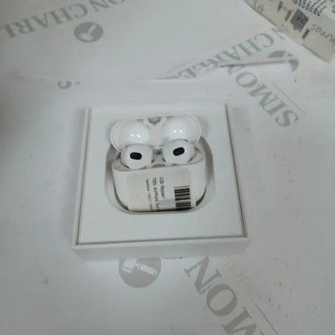 APPLE AIRPODS 3RD GENERATION