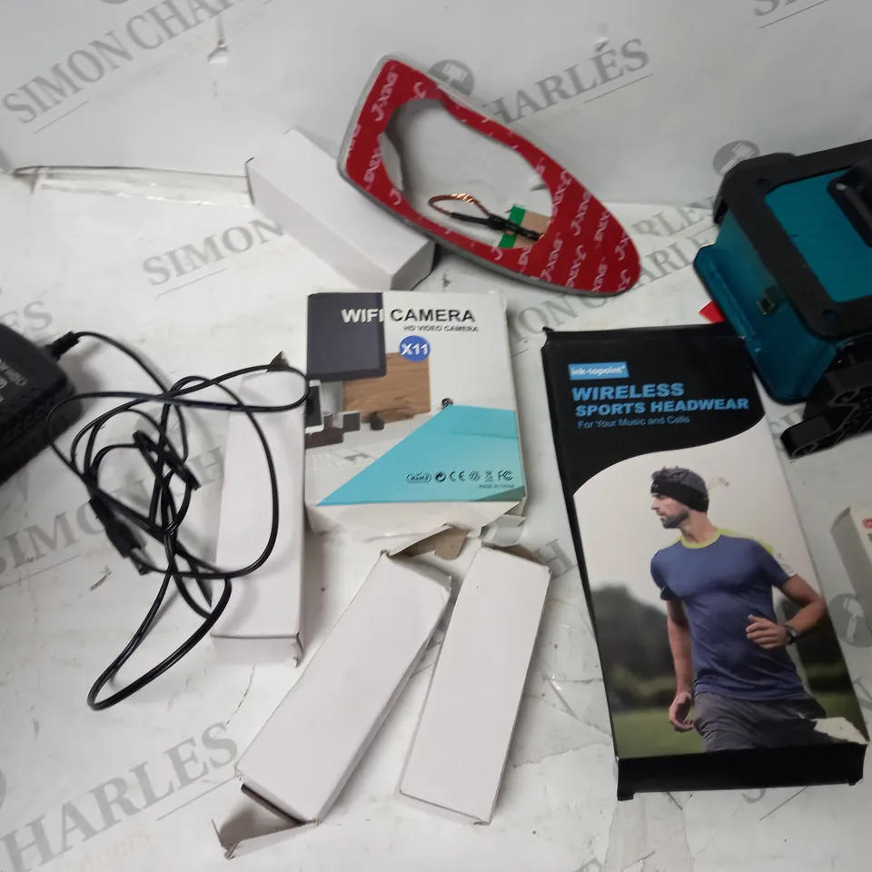 7 RANDOM ELECTRICAL ITEMS INCLUDING DOOR AND WINDOW ALARM WIRELESS SPORTS HEADWEAR WIFI CAMERA