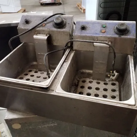 INFERNUS COUNTERTOP ELECTRIC DOUBLE TANK FRYER