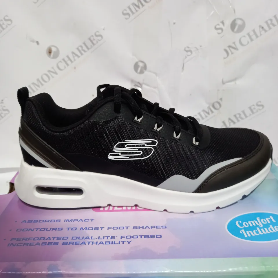 BOXED PAIR OF SKECHERS AIR COURT TRAINERS IN BLACK SIZE 6
