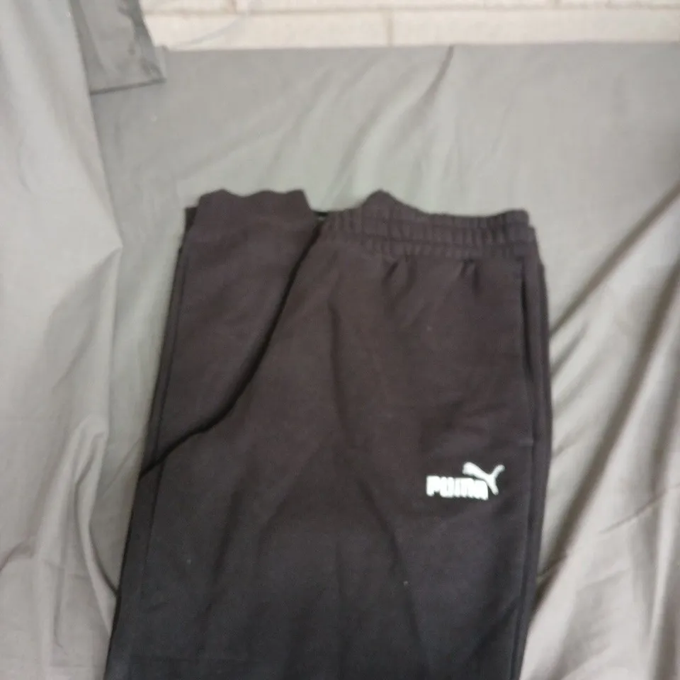 PUMA BLACK JOGGERS – UK 38 (EU 48) L38