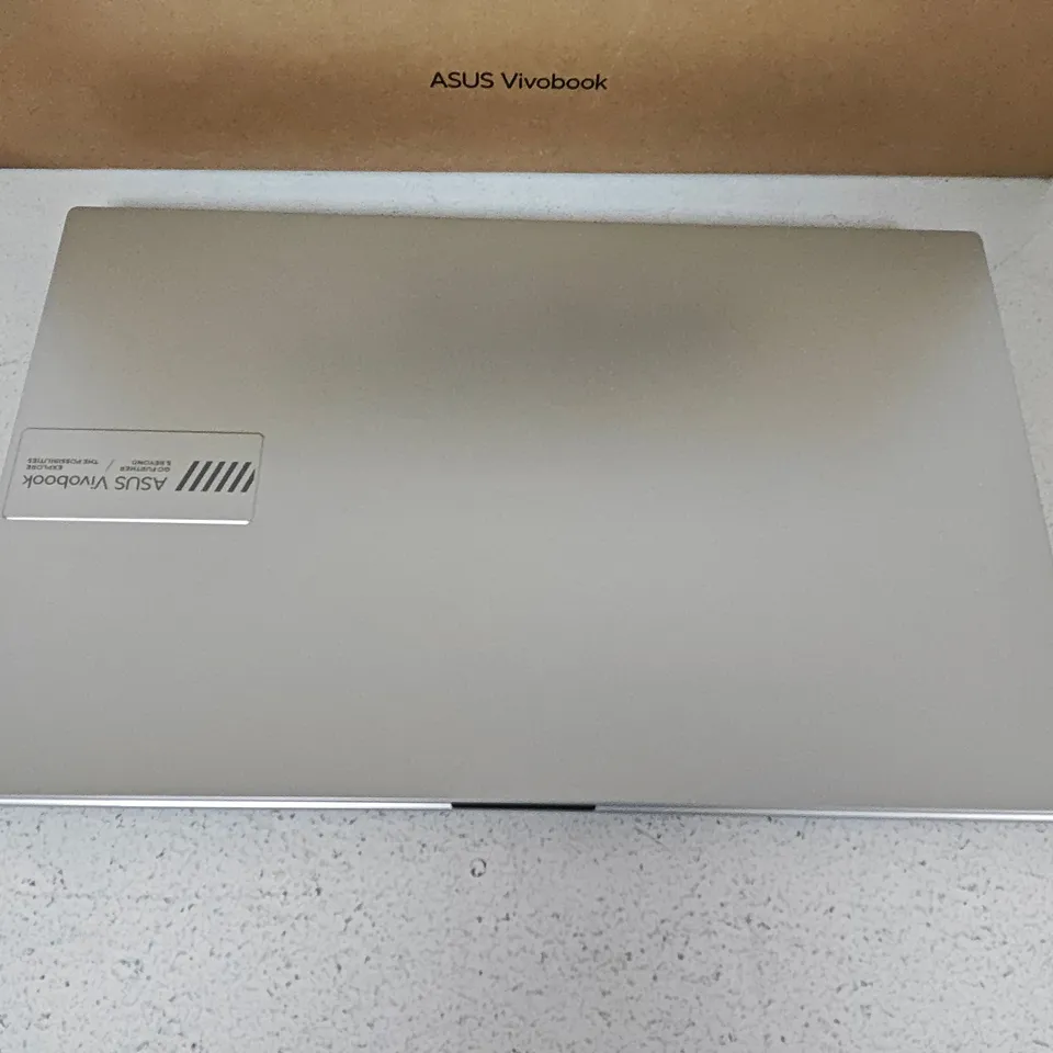 BOXED ASUS VIVOBOOK GO 14/15 RYZEN 30 7000 SERIES 512GB RAM LAPTOP IN SILVER - E1504F