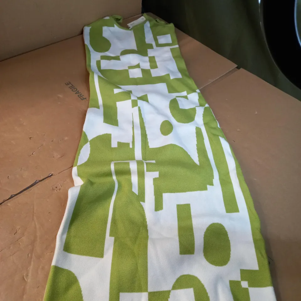 PEPPERMAYO CALI SWEETHEART KNIT GREEN/WHITE MAXI DRESS - SIZE S/M