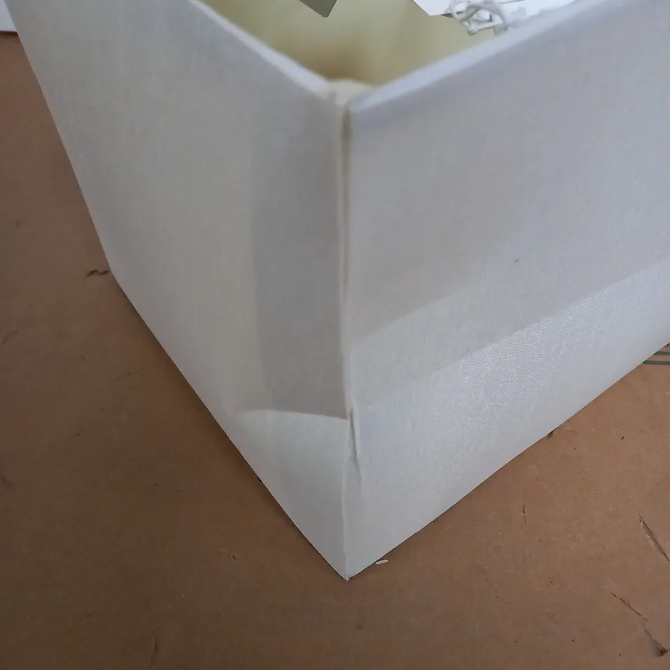 DAR IVORY TEXTURED LAMP SHADE
