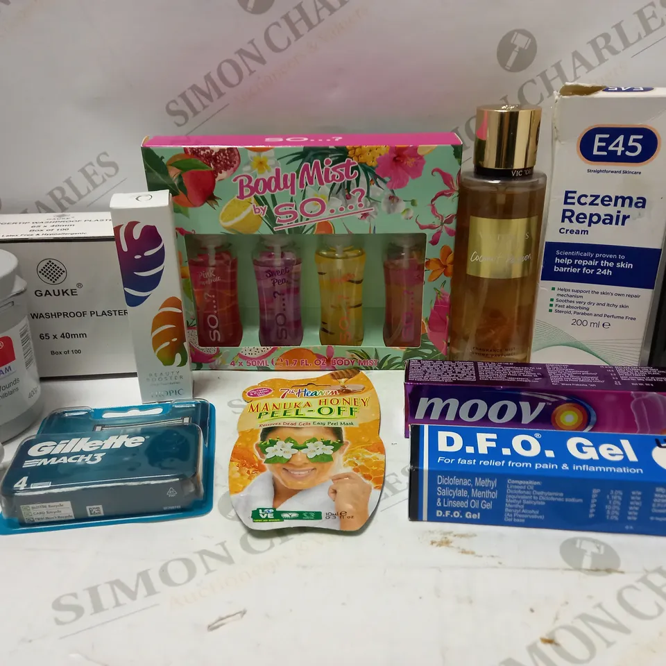 LOT OF APPROX 15 ASSORTED BEAUTY PRODUCTS TO INCLUDE SO...? BODY MIST SET, SUDOCREM HEALING CREAM, E45 ECZEMA CREAM, ETC
