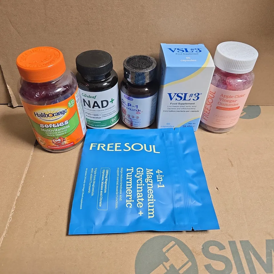 APPROXIMATELY 15 ASSORTED VITAMIN/HEALTH AID PRODUCTS TO INCLUDE FREE SOUL 4-IN-1, APPLE CIDER VINEGAR GUMMIES, GLP-1 SUPER EVOLUTION, ETC - COLLECTION ONLY