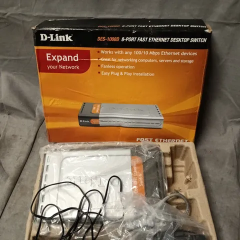 D-LINK DES-1008D 8-PORT FAST ETHERNET DESKTOP SWITCH