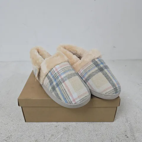 JO & JOE HERITAGE OATMEAL SLIPPERS – UK 7
