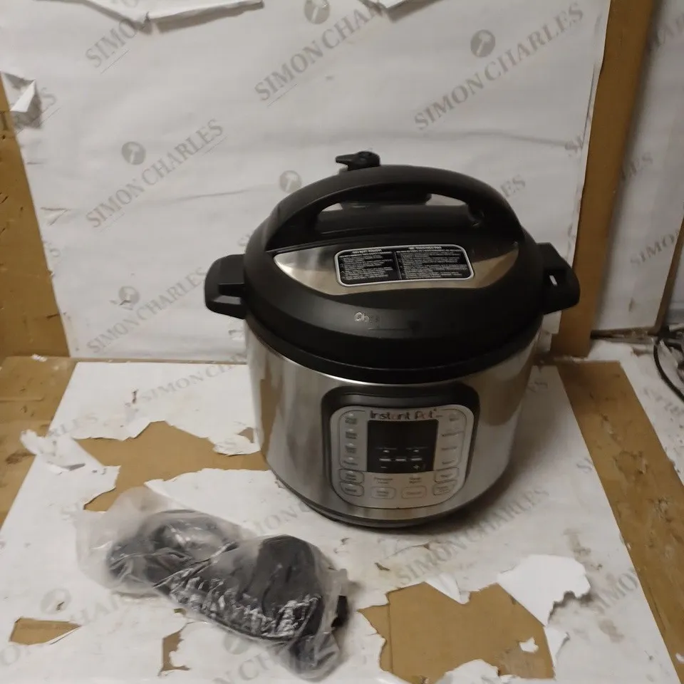 INSTANT POT DUO SMART PRESSURE COOKER