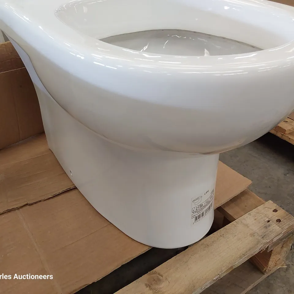 LIFE CERAMIC BTW WC PAN