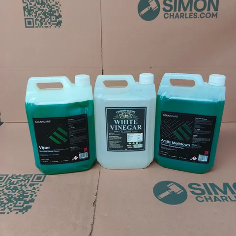 APPROXIMATELY 3 ASSORTED LARGE LIQUIDS TO INCLUDE EZCARCARE WHEEL CLEANER, WHITE VINEGAR, EZCARCARE SNOW FOAM
