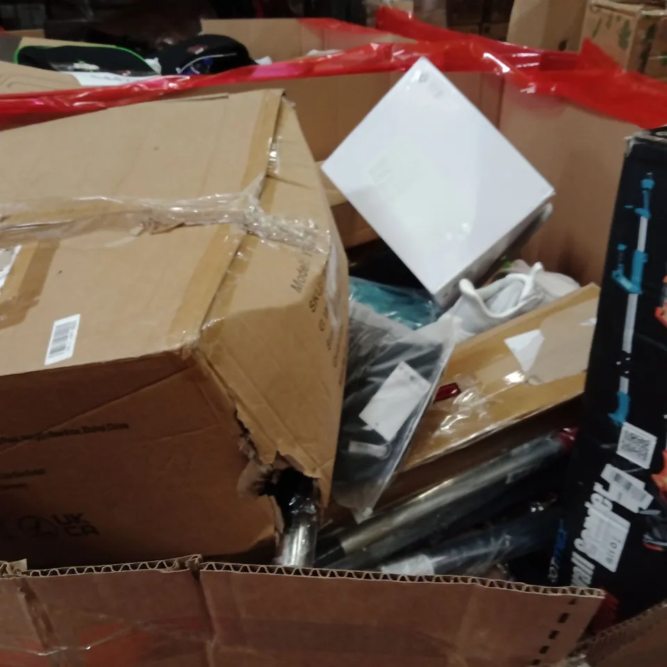 PALLET OF ASSORTED HOUSEHOLD GOODS AND PRODUCTS TO INCLUDE;DRYWALL SANDER,TRAINERS,PHOTO FRAME