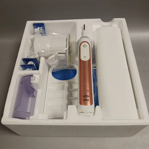 BOXED ORAL-B GENIUS 9900 SERIES BLUETOOTH ENABLED ELECTRIC TOOTHBRUSH