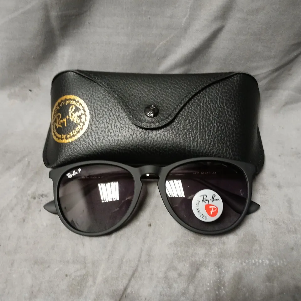 RAY-BAN SUNGLASSES – BLACK FRAME, POLARISED LENSES