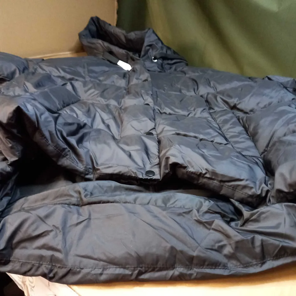 VERA MODA BLACK PADDED/HOODED COAT - SIZE 20