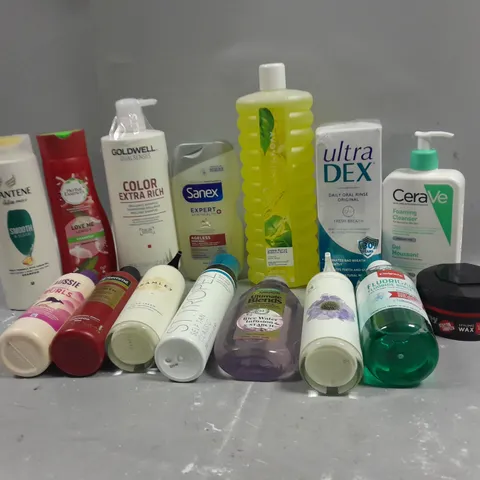 BOX OF APPROXIMATELY 15 ASSORTED COSMETIC ITEMS TO INCLUDE- CERAVE CLEANSER - GOLDWELL SHAMPOO - ST.TROPEZ TAN, ETC.