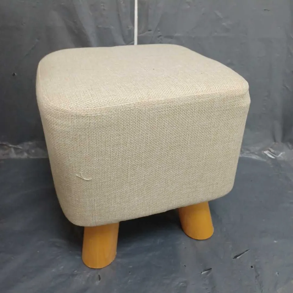 BOXED FOOT STOOL 