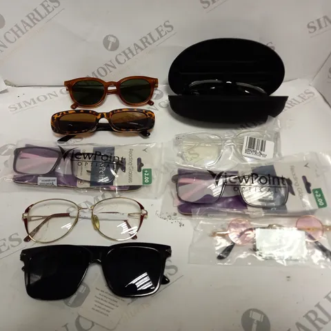 APPROXIMATELY 15 ASSORTED PRESCRIPTION/SUNGLASSES & ACCESSORIES TO INCLUDE OAKLEY, READING GLASSES, SOUTH COAST ETC