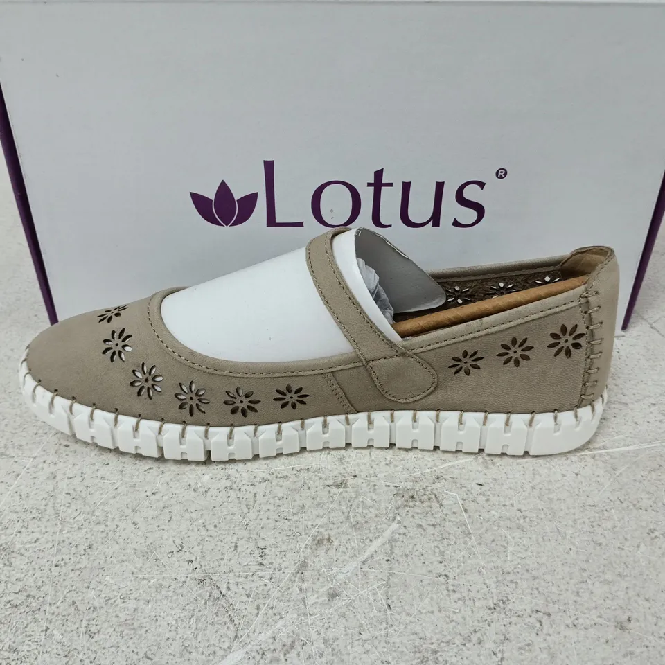 BOXED PAIR OF LOTUS AURELIA SHOES IN NATURAL - UK 6