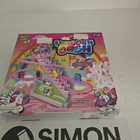 UNICORN DASH MUSICAL LIGHT-UP TRACK SET – BOXED