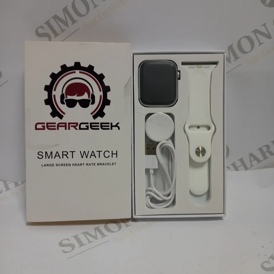 GEARGEEK LARGE SCREEN HEART RATE SMART WATCH 