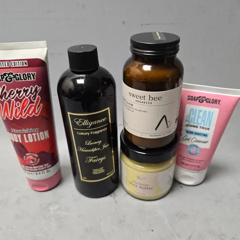 APPROXIMATELY 13 ASSORTED HEALTH & BEAUTY ITEMS TO INCLUDE - SOAP & GLORY GEL CLEANSER , BODY LOTION , SWEET BEE INNER GLOW ETC