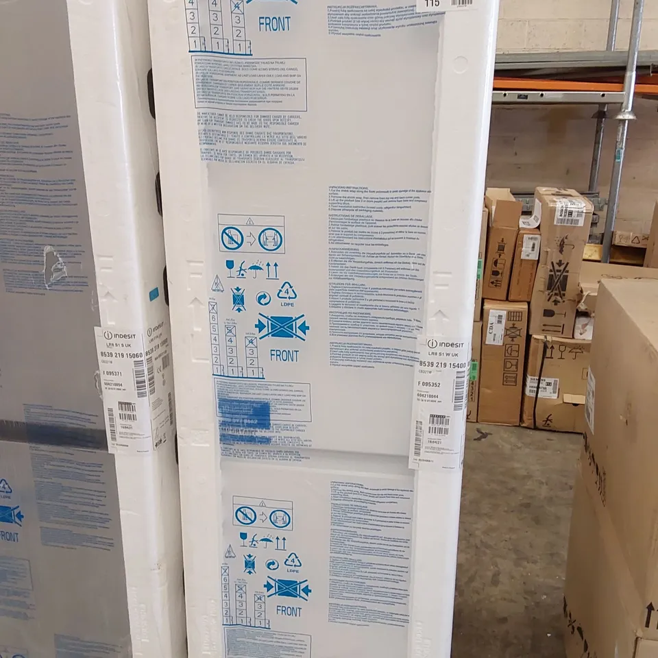 INDESIT FRIDGE FREEZER LR8 S1 WUK