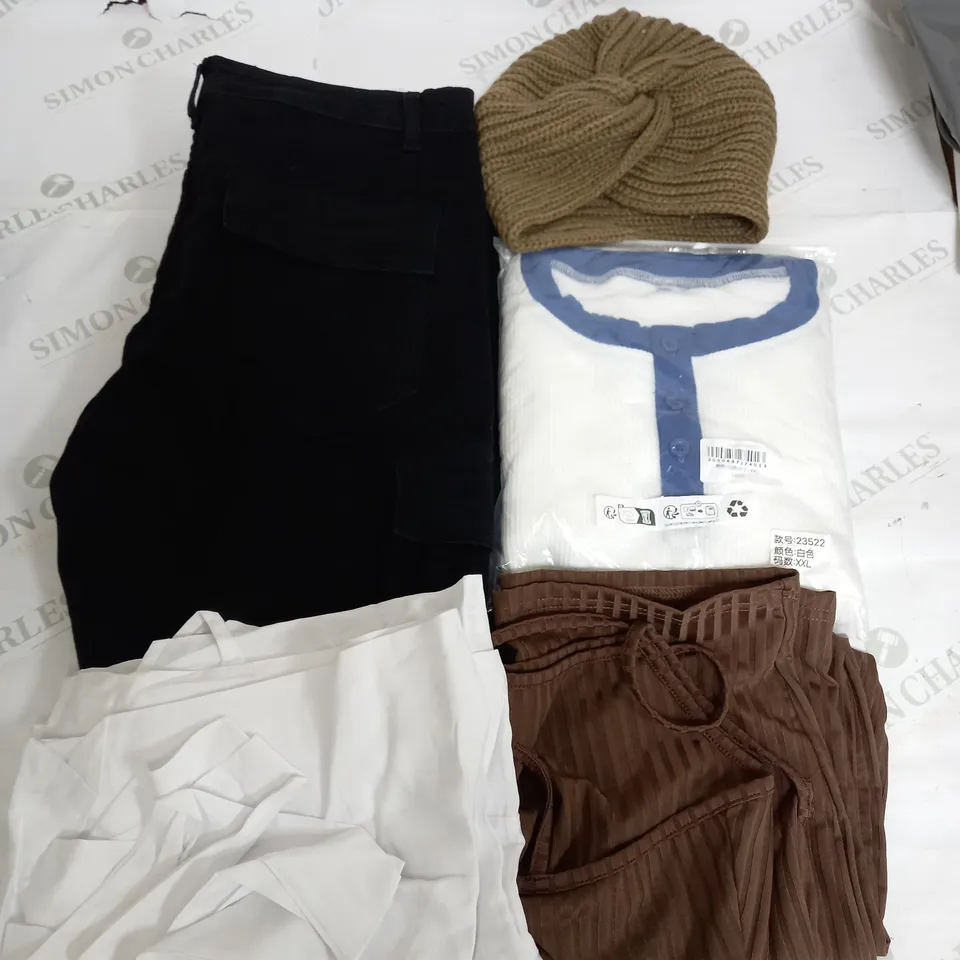 BOX OF APPROXIMATELY 25 ASSORTED CLOTHING ITEMS TO INCUDE - TROUSERS , JUMPERS, HAT ETC