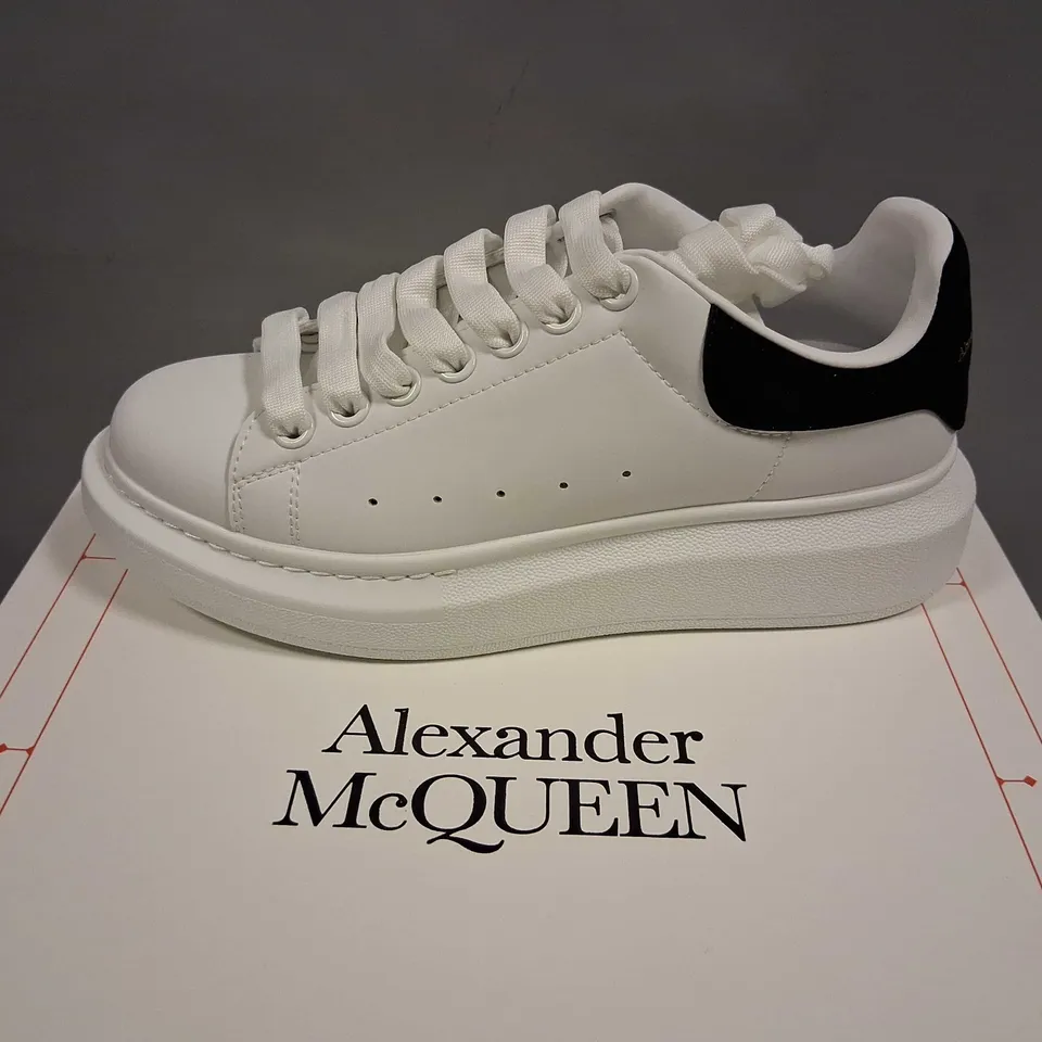 BOXED ALEXANDER MCQUEEN SNEAKER SIZE 38