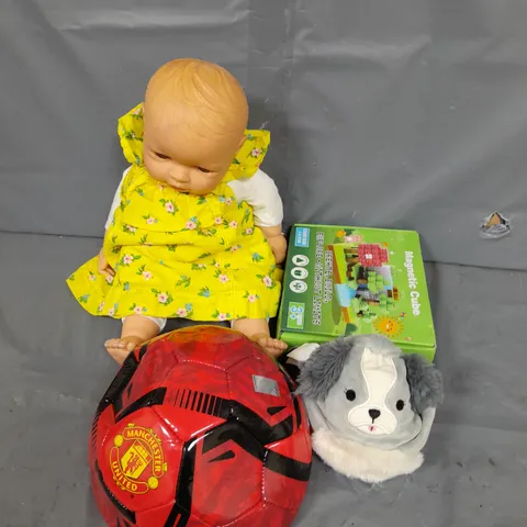LARGE BOX OF APROXIMATELY 10 ASSORTED TOYS AND GAMES TO INCLUDE DOLLS, FOOTBALLS AND TEDDIES