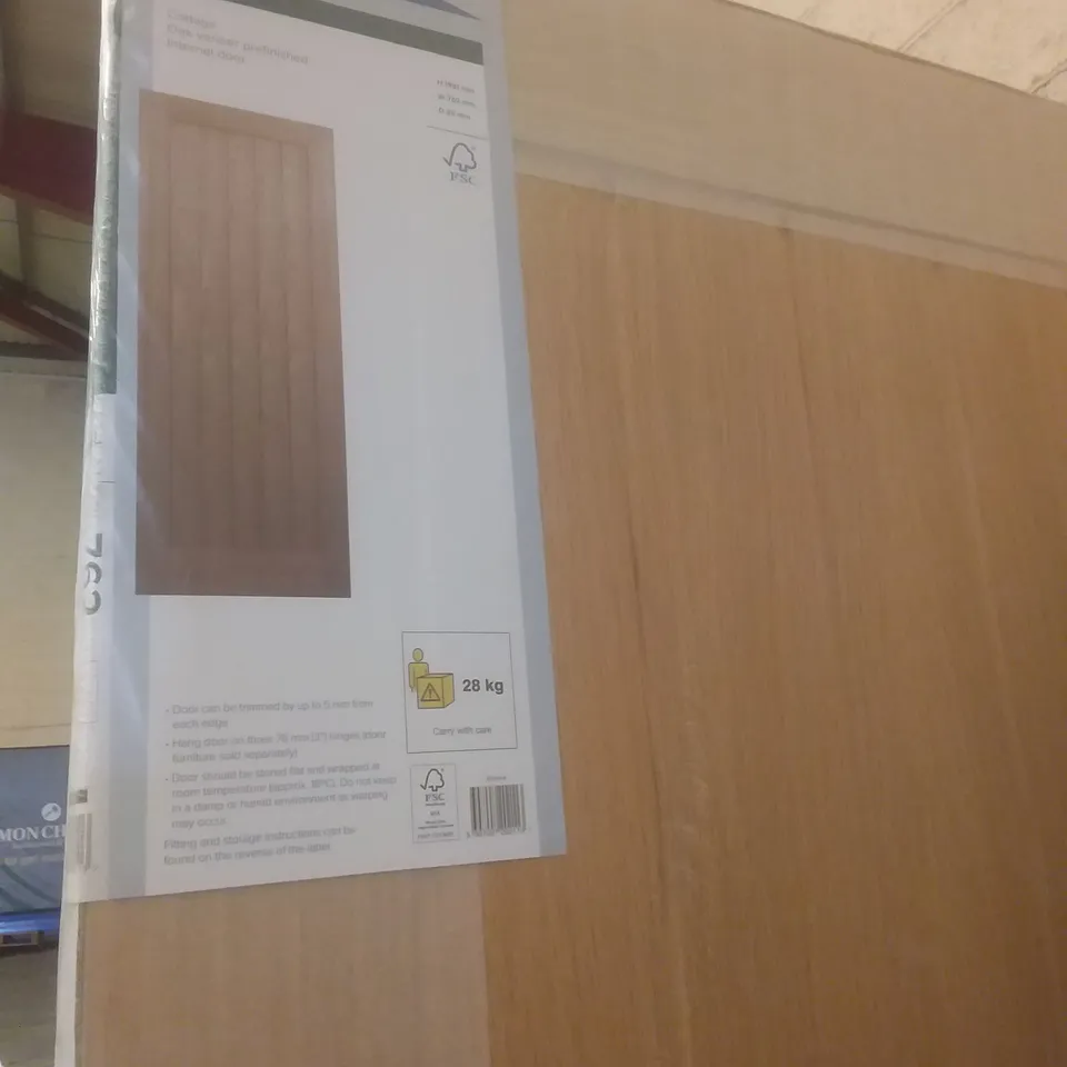GEOM COTTAGE PRE-FINISHED OAK VENEER INTERNAL DOOR 1981×762×35MM