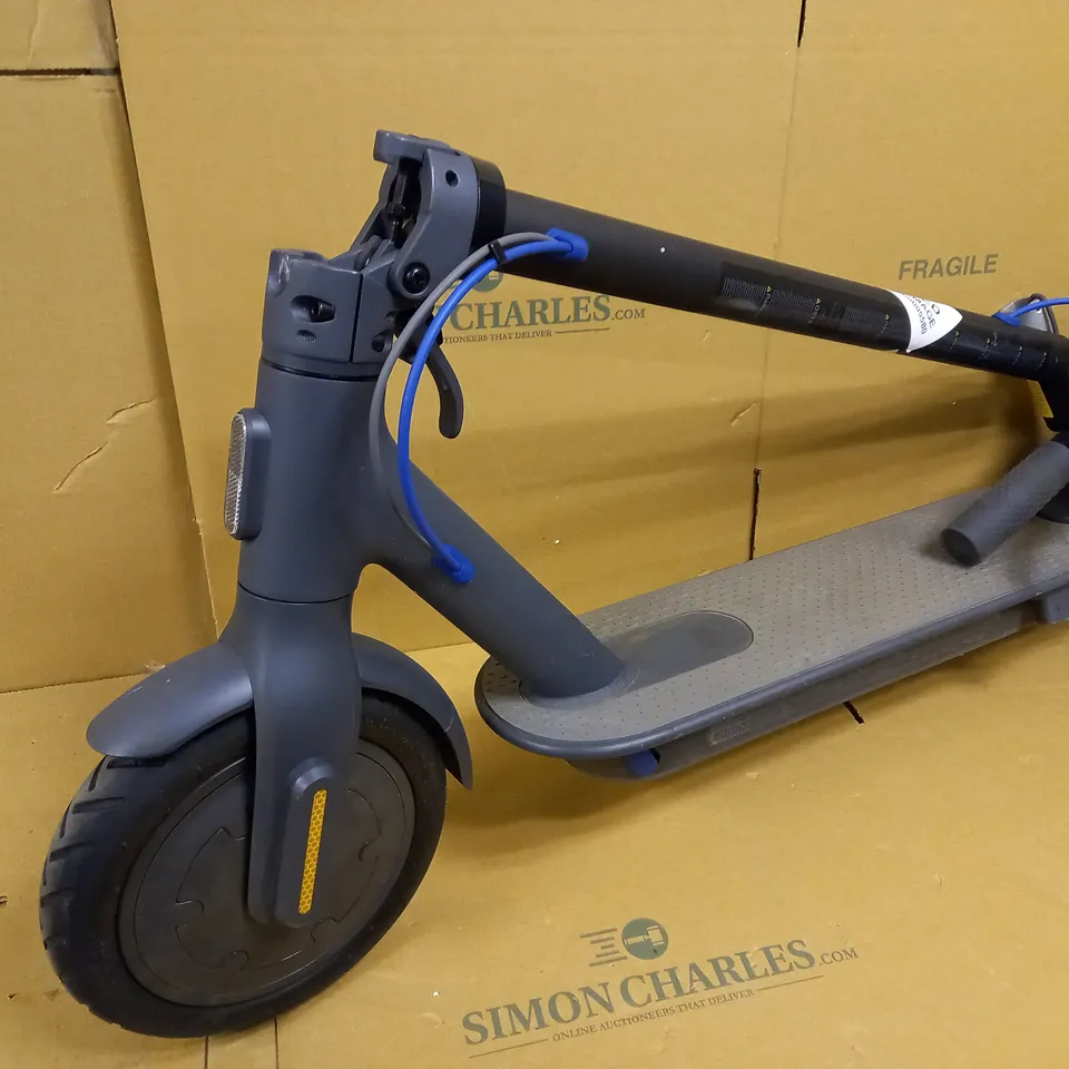 MI ELECTRIC SCOOTER 3 (COLLECTION ONLY) RRP £499.99