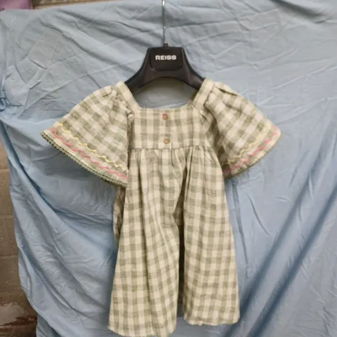 TU GIRLS' GINGHAM DRESS, GREEN & CREAM, 4-5 YRS (104 CM) WITH POCKETS