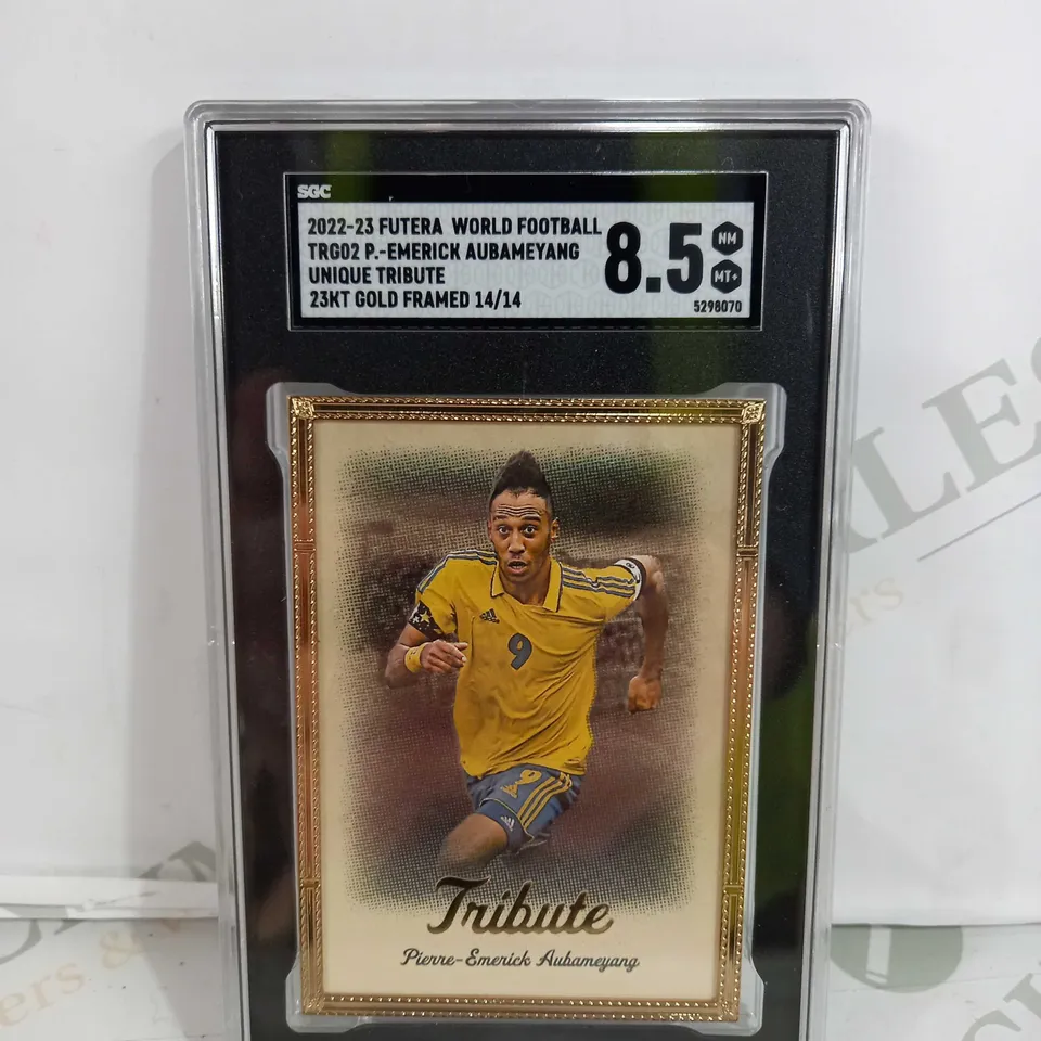 SGC 2022-23 FUTERA WORLD FOOTBALL TRG02 P. EMERICK EUBAMEYANG UNIQUE TRIBUTE 23KT GOLD FRAMED 14/14 - GRADE 8.5