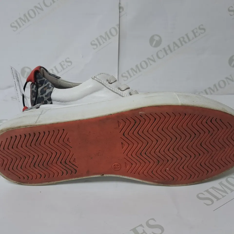 WHITE LEATHER TRAINERS HEEL LEOPAERD PRINT SIZE 5