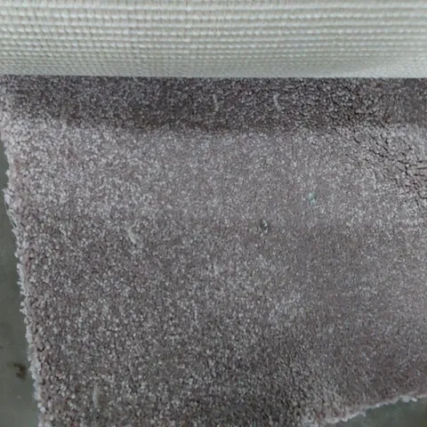 ROLL OF QUALITY FREEDOM XTRA MINK CARPET APPROXIMATELY 5M Γ 4.15M