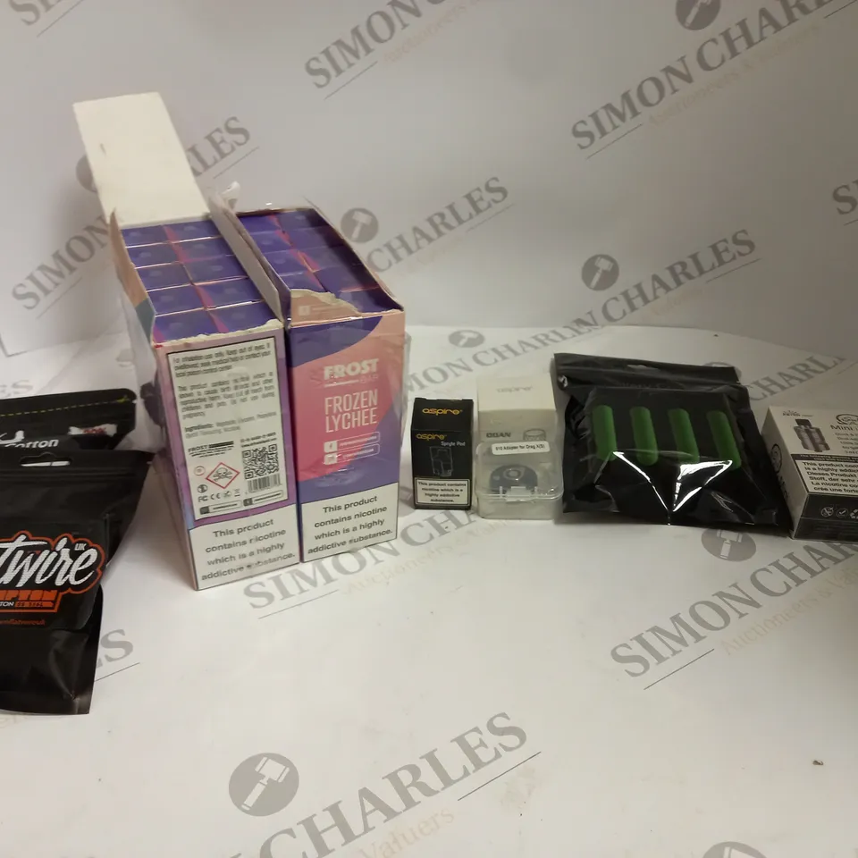 BOX OF APPROXIMATELY 30 ASSORTED DISPOSABLE VAPES & VAPING ACCESSORIES IN VARIOUS BRANDS TO INCLUDE DR FROST, ASPIRE, INNOKIN ETC 