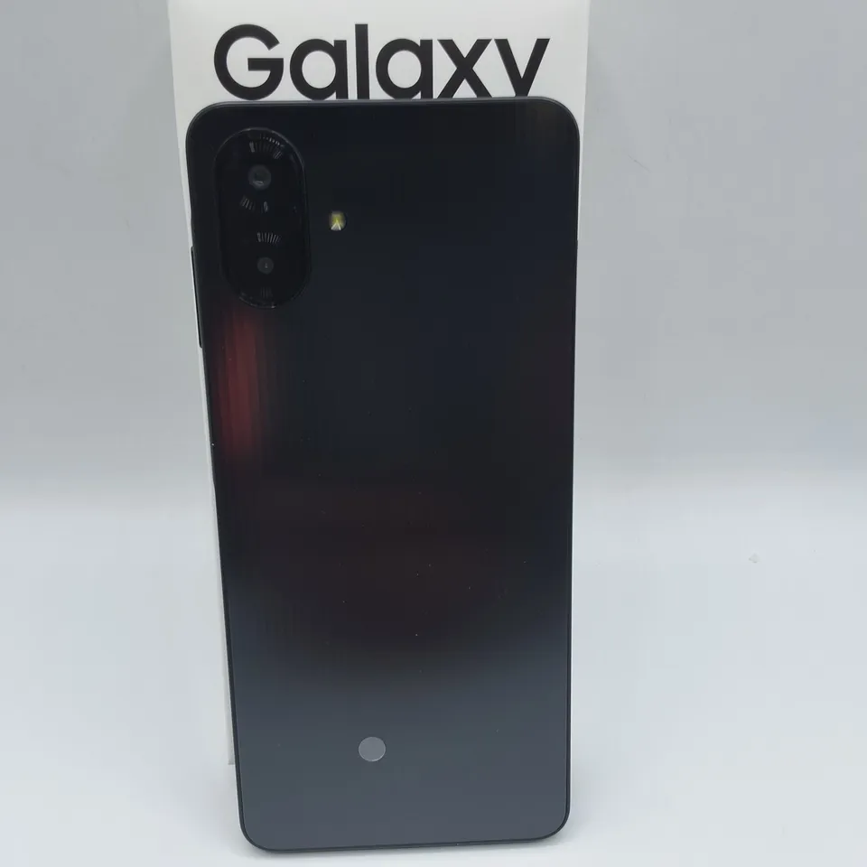 BOXED SAMSUNG GALAXY A07 4/64GB IN BLACK - SM-A075F