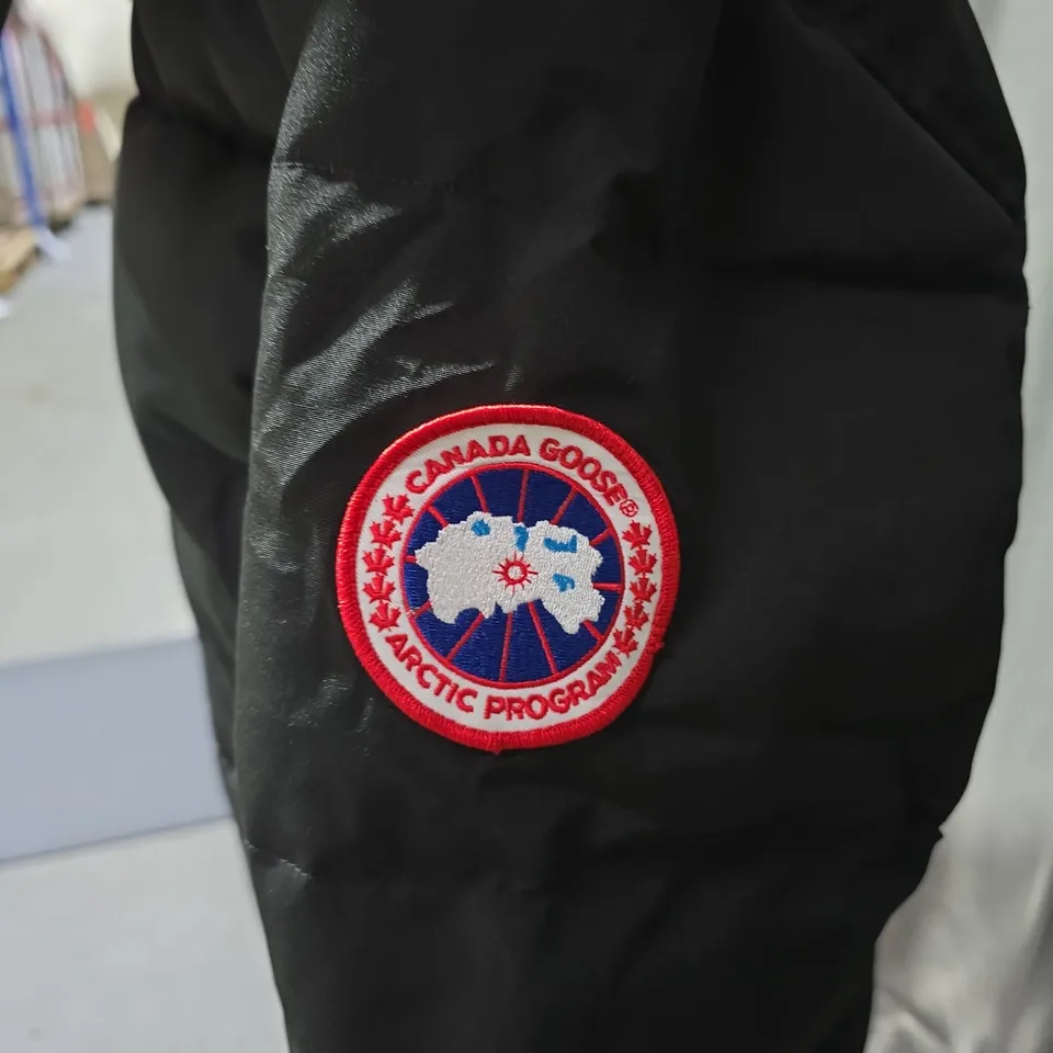 CANADA GOOSE EXPEDITION PARKA FUSION – MEN'S MEDIUM