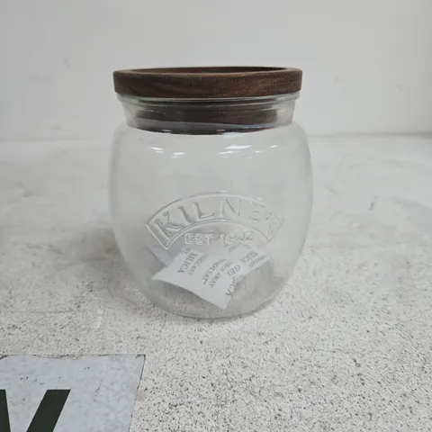 SET OF 3 KILNER "UNIVERSAL" JARS WITH LIDS
