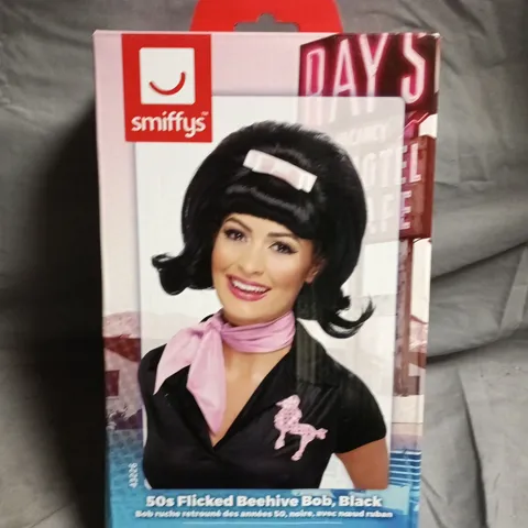 SMIFFYS 50'S FLICKED BEEHIVE BOB - BLACK 