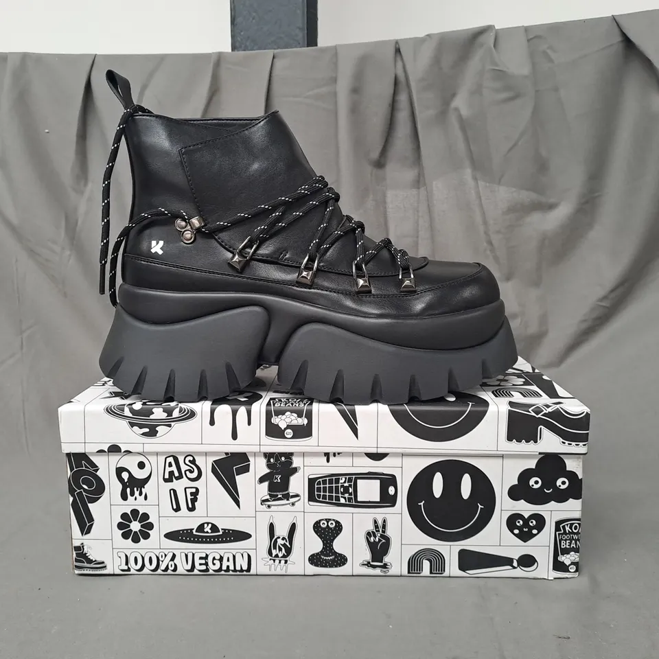 BOXED PAIR OF KOI VEGAN SIGMAR CHUNKY HIKING BOOTS IN BLACK UK SIZE 9