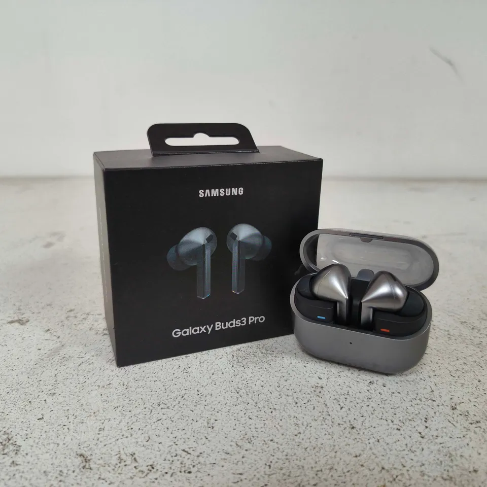 BOXED SAMSUNG GALAXY BUDS3 PRO