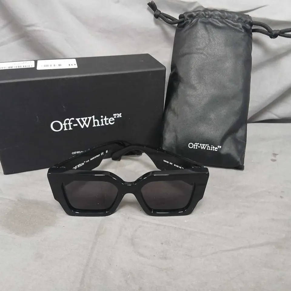 OFF-WHITE CATALINA SUNGLASSES – BLACK/DARK GREY – ONE SIZE